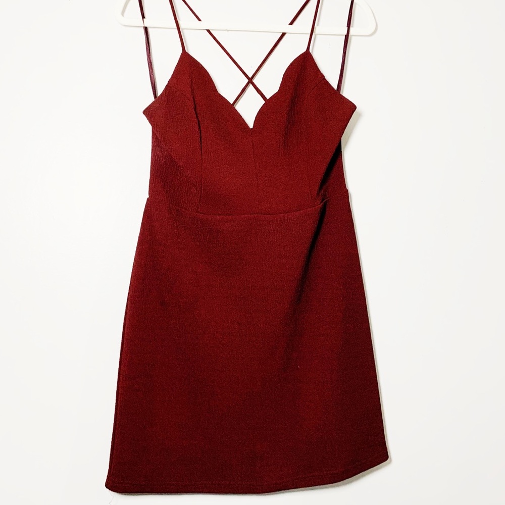 🩷SHE & SKY BURGUNDY STRAPPY MINI DRESS - Picture 1 of 6